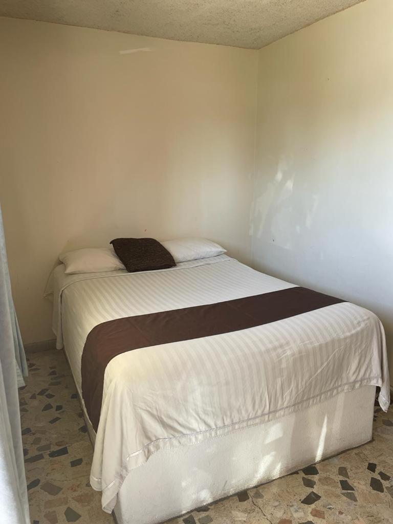 Empalme Inn Exteriör bild